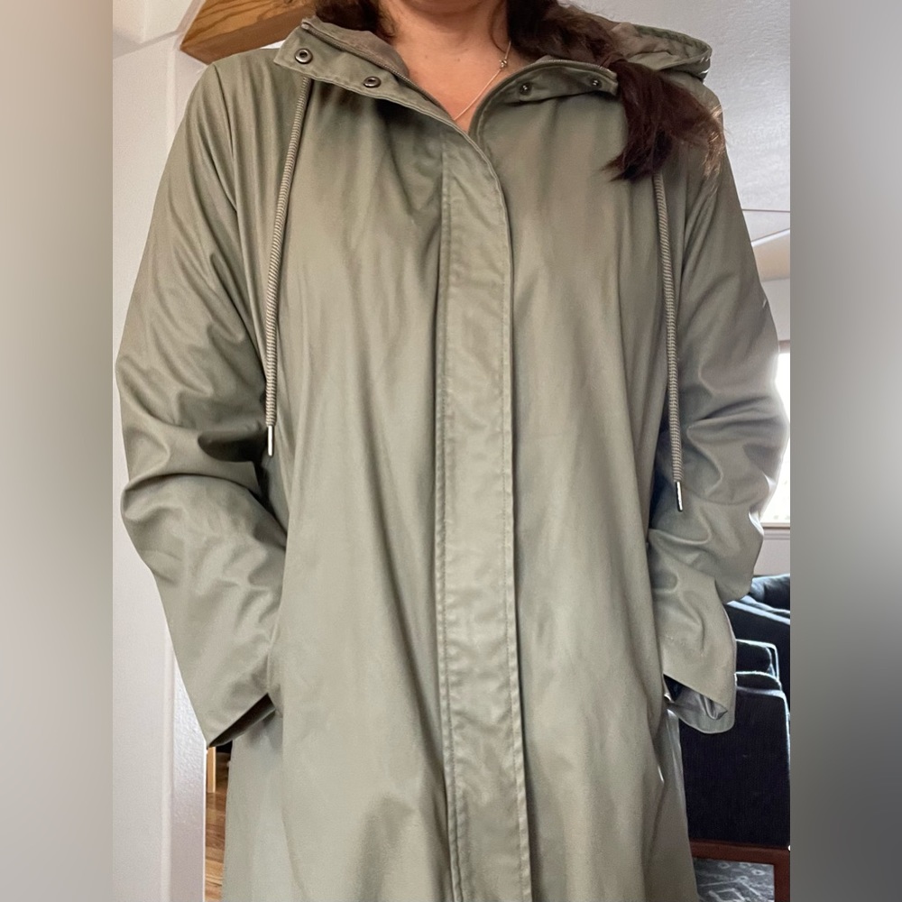 Raincoat. New without tags.